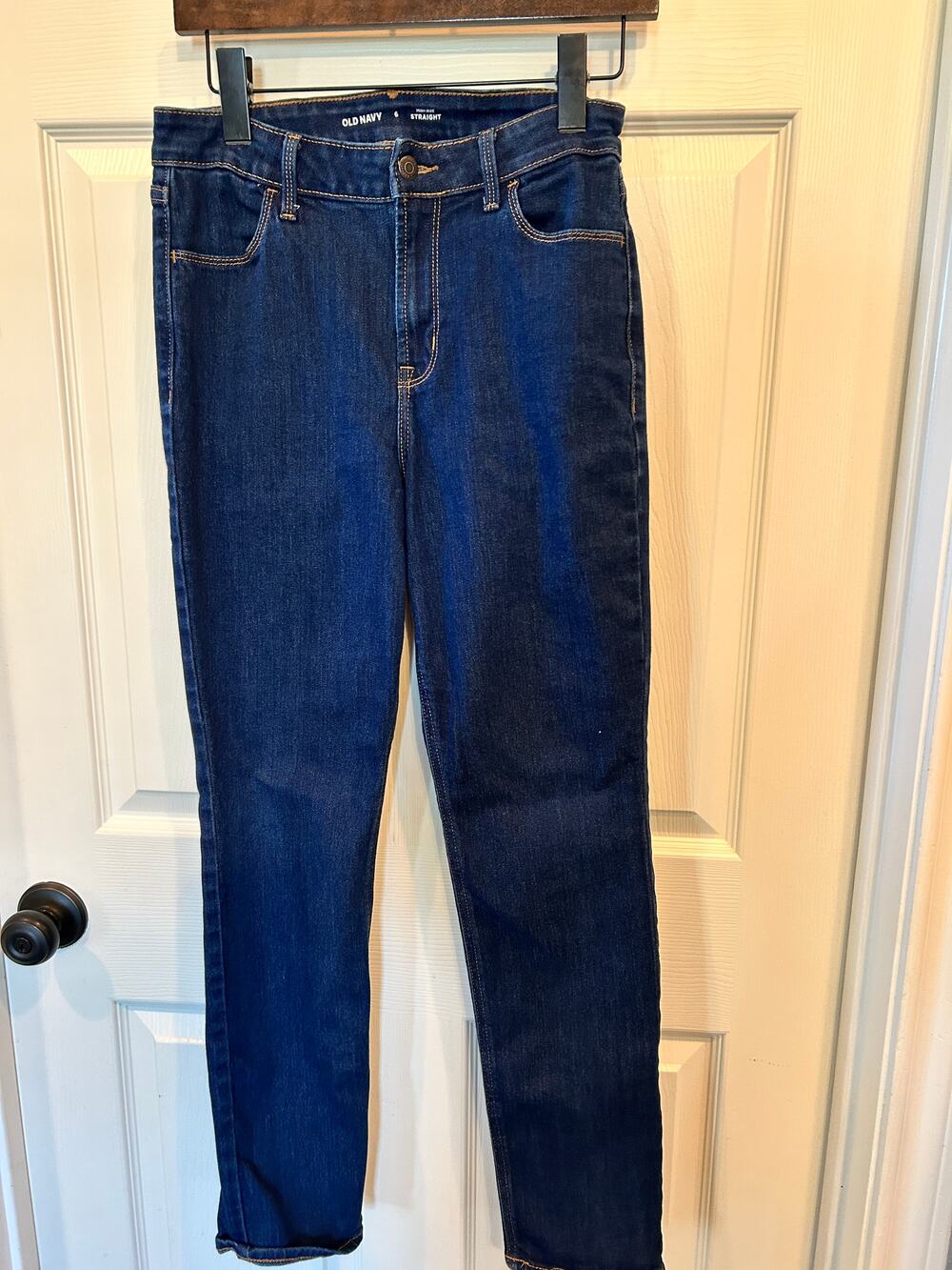 Old Navy High-Rise Straight Leg Jeans - Dark Wash - Size 6